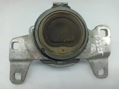 Second-hand car spare part engine support for volvo v40 hatchback (525) d2 oem iam references   