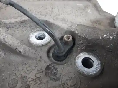 Second-hand car spare part front left knuckle for bmw 1 (e87) 116 i oem iam references   