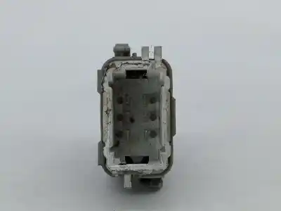 Second-hand car spare part right front power window switch for renault megane ii sedán (lm0/1_) 1.5 dci (lm0f lm0t lm2b) oem iam references 315024a   Second-hand car spare part right front power window switch for renault megane ii sedán (lm0/1_) 1.5 dci (lm0f lm0t lm2b) oem iam references 315024a
