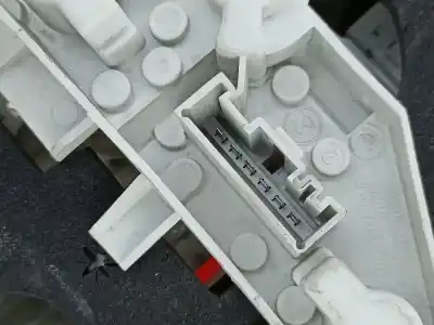 Second-hand car spare part front right headlight for bmw 1 (e81) 118 d oem iam references 7164856  