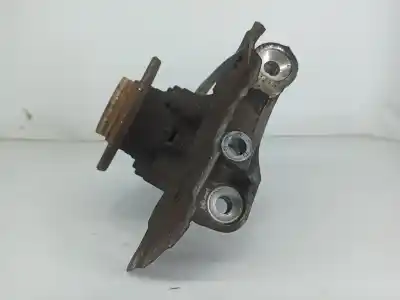 Second-hand car spare part front right knuckle for bmw 1 (e81) 118 d oem iam references 31216764444  