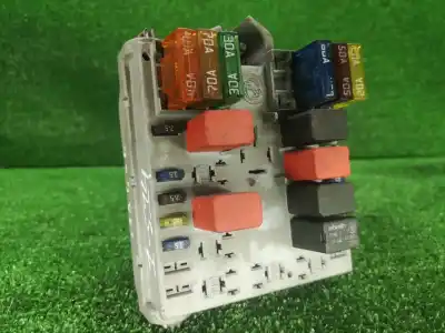 Pezzo di ricambio per auto di seconda mano scatola relè/fusibili per volvo s40 ii (ms) 2.4 gasolina 2004 4p riferimenti oem iam 46778444