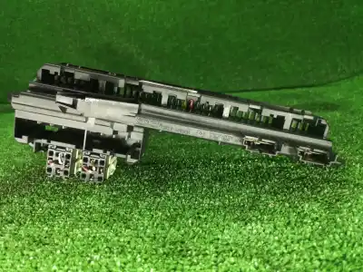 Second-hand car spare part fuse box unit for bmw 5 (e60) 520 i oem iam references 6114693245201  
