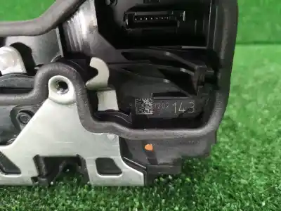 Second-hand car spare part left front door lock for bmw 5 (e60) 520 i oem iam references 7202143  