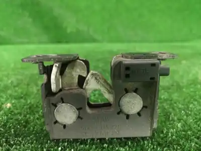 Second-hand car spare part trunk lock for bmw 5 (e60) 520 i oem iam references 5123711522  