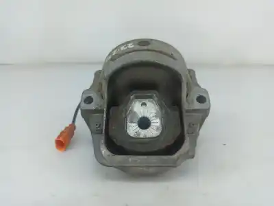 Second-hand car spare part engine support for audi a4 b8 avant (8k5) 2.0 tdi oem iam references 8r0199381
