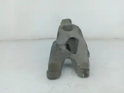 Second-hand car spare part engine support for audi a4 b8 avant (8k5) 2.0 tdi oem iam references 8k0199307be  