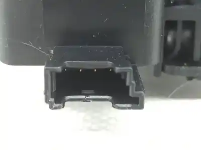 Second-hand car spare part trunk lock for bmw 1 (e87) 118 d oem iam references 8196401  