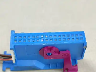 Peça sobressalente para automóvel em segunda mão botão / interruptor elevador vidro dianteiro direito por seat leon st (5f8) 1.6 tdi referências oem iam 5g0959855p  