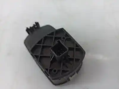 Pièce détachée automobile d'occasion commande de lève vitre avant droit pour opel corsa d (s07) 1.3 cdti (l08 l68) références oem iam 13189333  