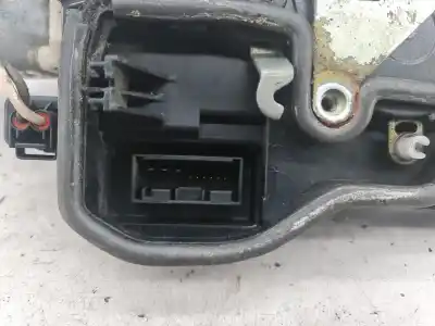 Second-hand car spare part left front door lock for bmw 7 (e65, e66, e67) 730 d oem iam references 7028905  