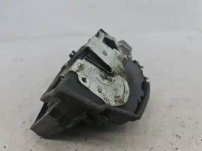 Second-hand car spare part left front door lock for bmw 7 (e65, e66, e67) 730 d oem iam references 7028905  