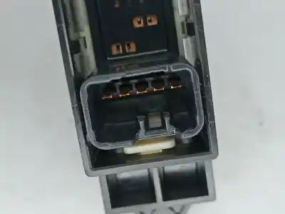 Автозапчасти б/у выключатель переднего правого окна за mitsubishi outlander ii (cw_w) 1722 ak gasóleo 2011 5p ссылки oem iam mr587944  