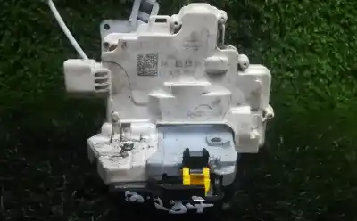 Автозапчастина б/у замок дверей заднього лівого для audi a4 b7 (8ec) 2.0 tdi 16v посилання на oem iam   