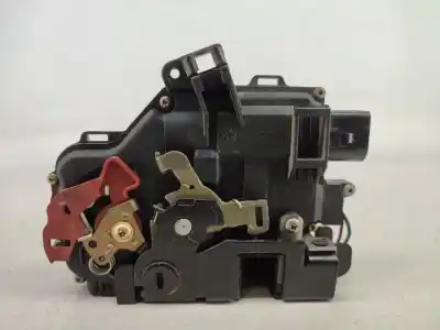 Автозапчасти б/у замок задней левой двери за audi a4 b6 (8e2) 2.5 tdi ссылки oem iam 7pinos  