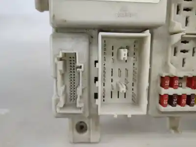 Peça sobressalente para automóvel em segunda mão caixa de fusíveis e relés por ford c-max (dm2) 2.0 tdci referências oem iam 4m5t14a073df  