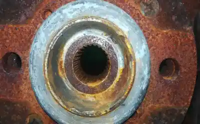 Автозапчасти б/у передняя правая кулачка за suzuki swift iii (mz, ez) gasolina 2007 5p ссылки oem iam   