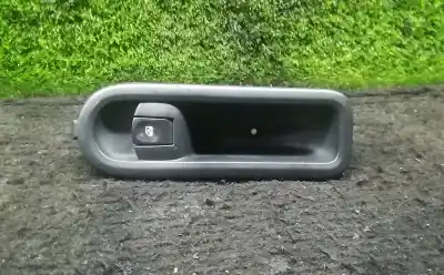 Second-hand car spare part right front power window switch for renault clio iii (br0/1, cr0/1) 1.2 16v (br02 br0j br11 cr02 cr0j cr11) oem iam references 