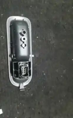 Автозапчастина б/у передній правий віконний вимикач для renault clio iii (br0/1, cr0/1) 1.2 16v (br02 br0j br11 cr02 cr0j cr11) посилання на oem iam   