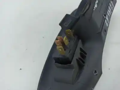 Pièce détachée automobile d'occasion commande de lève vitre avant droit pour audi a4 avant (8d5, b5) 113 m/380 gasóleo 1998 5p références oem iam 4d0959855  