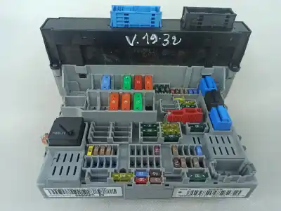 Автозапчасти б/у блок реле/предохранителей за bmw 1 (e87) 118 d ссылки oem iam 6906607