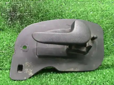 Tweedehands auto-onderdeel BINNEN VOOR RECHTS HANDVAT voor OPEL CORSA C (X01)  OEM IAM-referenties 24423524  