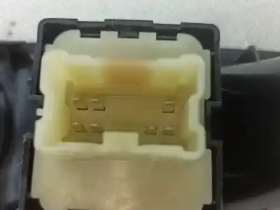 Peça sobressalente para automóvel em segunda mão botão / interruptor elevador vidro dianteiro esquerdo por renault twingo iii (bcm_) 1.0 sce 70 referências oem iam 254117873r  