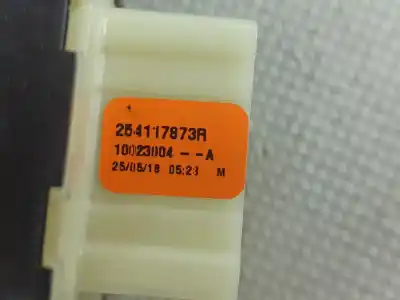 Peça sobressalente para automóvel em segunda mão botão / interruptor elevador vidro dianteiro esquerdo por renault twingo iii (bcm_) 1.0 sce 70 referências oem iam 254117873r  