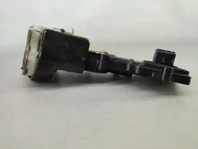 Автозапчасти б/у замок задней левой двери за mazda 2 (dy) gasolina 2004 5p ссылки oem iam 6pinos  