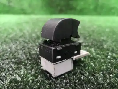 Автозапчастина б/у передній правий віконний вимикач для audi a3 (8l1) 1.9 tdi посилання на oem iam 4b0959855  