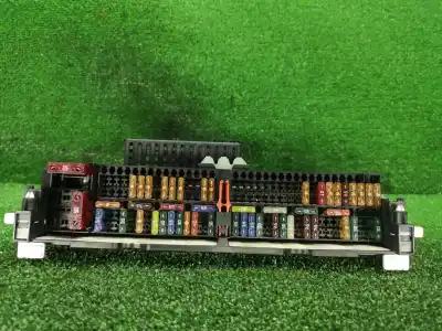 Pezzo di ricambio per auto di seconda mano scatola relè/fusibili per bmw 3 touring (e46) 320 i riferimenti oem iam 8364540