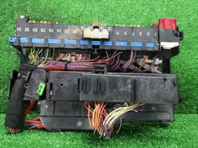 Second-hand car spare part fuse box unit for bmw 3 touring (e46) 320 i oem iam references 8364540  