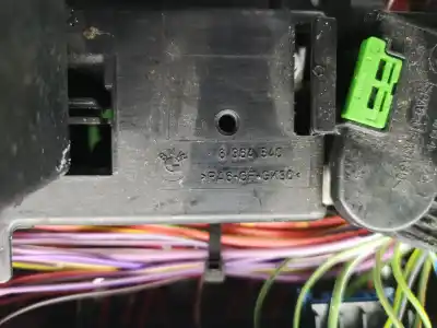 Second-hand car spare part fuse box unit for bmw 3 touring (e46) 320 i oem iam references 8364540  