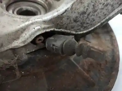 Pezzo di ricambio per auto di seconda mano attacco anteriore destro per volkswagen passat b6 variant (3c5) 2.0 tdi 4motion riferimenti oem iam   