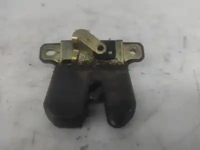 Second-hand car spare part trunk lock for audi a4 b5 (8d2) 1.9 tdi oem iam references 8d5827505  
