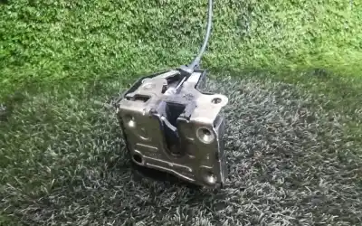 Peça sobressalente para automóvel em segunda mão fechadura da porta dianteira esquerda por renault megane scenic (ja0/1_) 1.4 i (ja0e) referências oem iam   