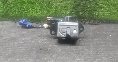 Peça sobressalente para automóvel em segunda mão fechadura do mala por toyota corolla sedán (_e12_) 1.6 vvt-i (zze121_) referências oem iam 