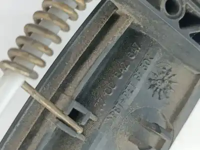 Second-hand car spare part exterior left rear door handle for renault megane scenic (ja0/1_) 1.4 i (ja0e) oem iam references 7700433075  