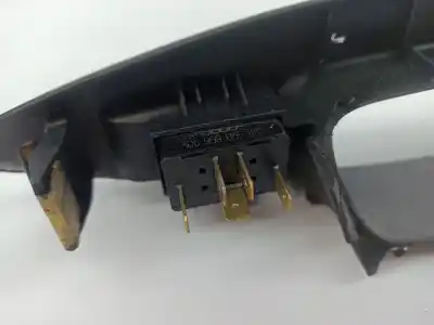 Piesă de schimb auto la mâna a doua panou comandã geamuri electrice fatã partea din dreapta pentru audi a4 b5 avant (8d5) 2.5 tdi referințe oem iam 4d095985501c   Piesă de schimb auto la mâna a doua panou comandã geamuri electrice fatã partea din dreapta pentru audi a4 b5 avant (8d5) 2.5 tdi referințe oem iam 4d095985501c