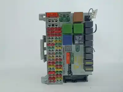 Tweedehands auto-onderdeel relais/zekeringenkastje voor opel vectra b hatchback (38_) 1.6 i 16v (f68) gasolina 2000 5p oem iam-referenties 90505470