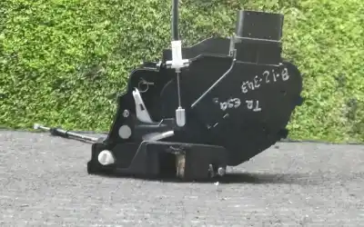 Pièce détachée automobile d'occasion serrure de porte arrière gauche pour ford focus ii (da_, hcp, dp) 1.8 tdci références oem iam 10 pinos  