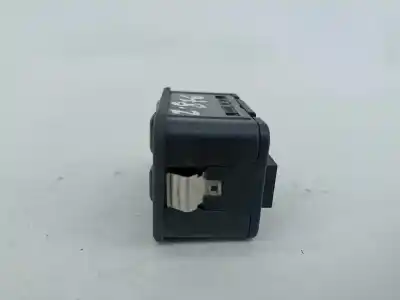 Second-hand car spare part left front power window switch for opel corsa c (x01) 1.0 (f08. f68) oem iam references 13363202  
