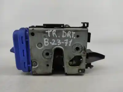 Pezzo di ricambio per auto di seconda mano serratura porta posteriore destra per audi a4 b5 avant (8d5) 1.9 tdi riferimenti oem iam 8d0839016a Pezzo di ricambio per auto di seconda mano serratura porta posteriore destra per audi a4 b5 avant (8d5) 1.9 tdi riferimenti oem iam 8d0839016a