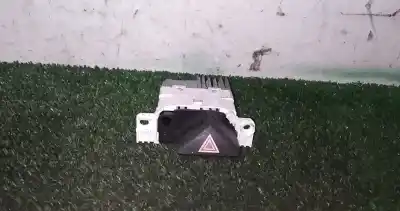 Peça sobressalente para automóvel em segunda mão Interruptor 4 Piscas - Emergência por FORD FOCUS II (DA_, HCP, DP) 1.6TDCI Referências OEM IAM   