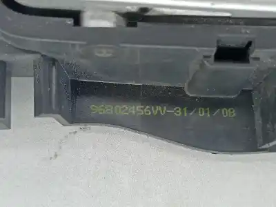 Second-hand car spare part interior left front handle for mazda 2 (dy) 1.2 oem iam references 96802456vv  