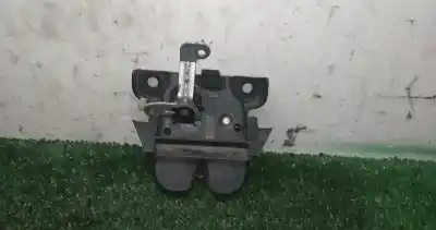 Автозапчастина б/у замок багажника / ворот для audi a4 (8d2, b5) gasolina 1999 4p посилання на oem iam 8d9827505d  