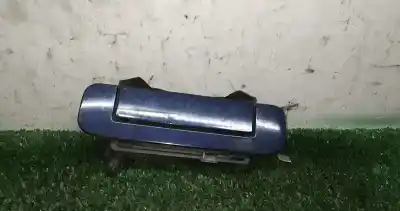 Автозапчастина б/у ЗАВНІШНЯ РУЧКА ЗАДНЯ ЛІВА для AUDI A4 B5 AVANT (8D5)  Посилання на OEM IAM   