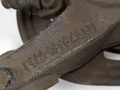 Peça sobressalente para automóvel em segunda mão manga de eixo dianteira esquerda por opel corsa c 1.3 16v cdti cat (z 13 dt / ln9) referências oem iam 13154317  