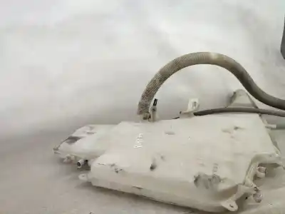 Second-hand car spare part windscreen washer bottle for bmw 3 (e90) 320 d oem iam references 7124231  