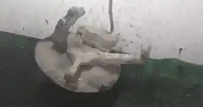 Second-hand car spare part FRONT RIGHT KNUCKLE for HYUNDAI H-1 / STAREX AUTOBÚS (A1)  OEM IAM references   